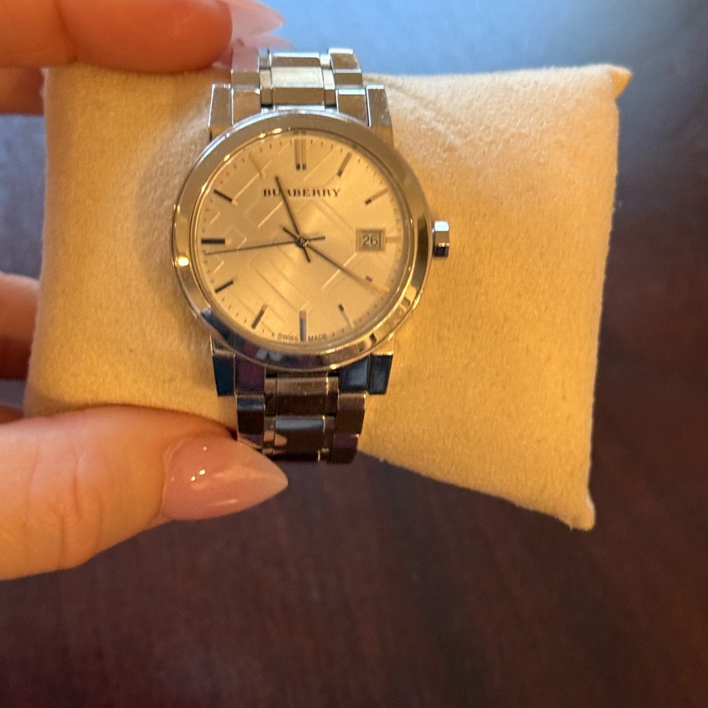 Burberry BU9100 watch with nova check dial